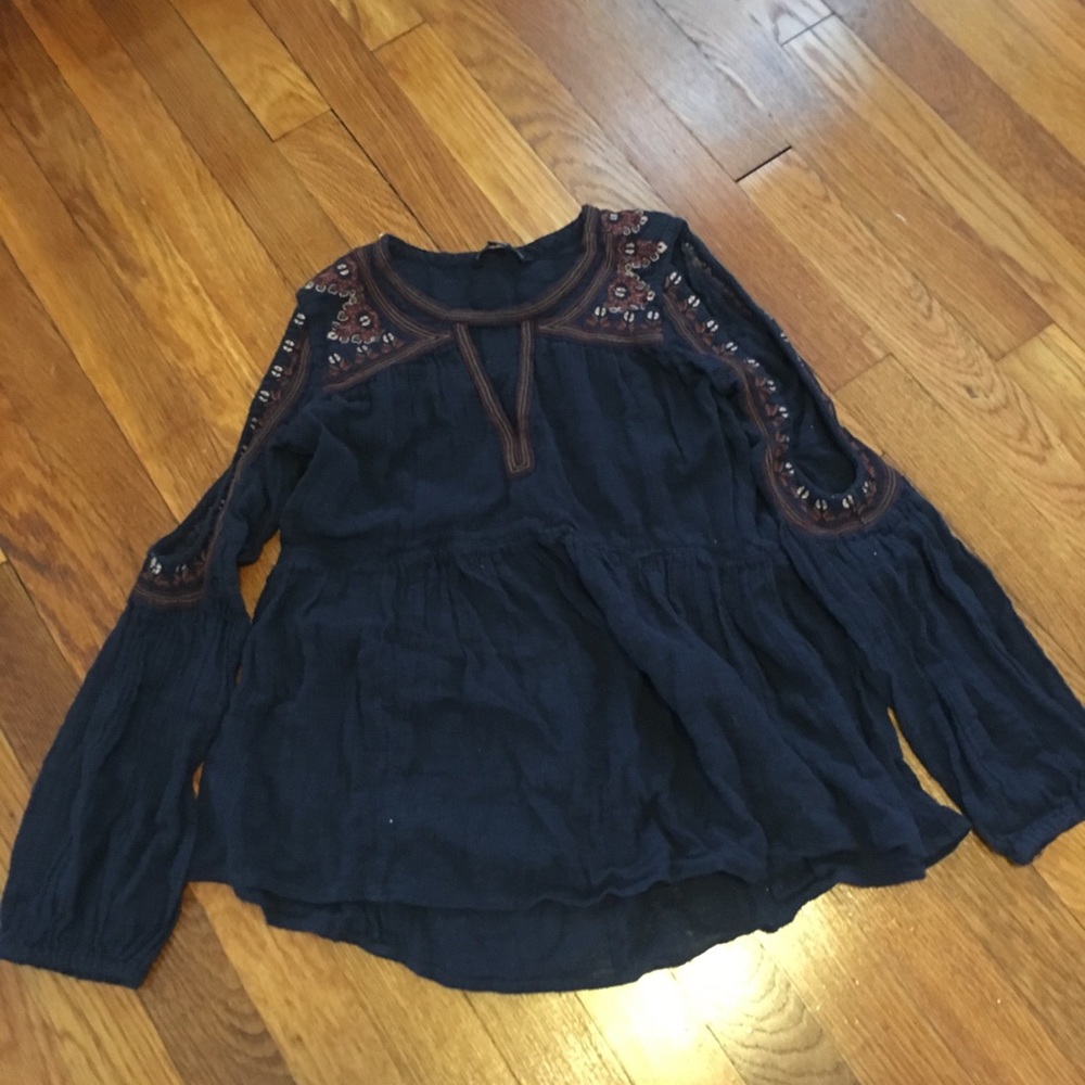 Cold shoulder embroidered shirt